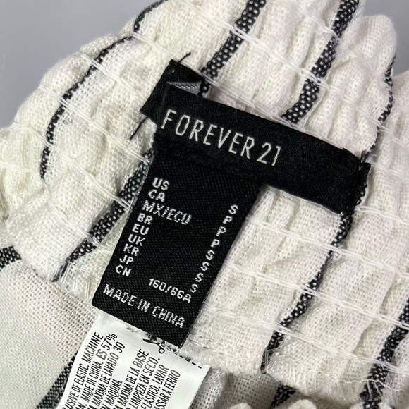 Forever 21 White & Black Stripe Smocked Waist High Rise Shorts S - Picture 5 of 5